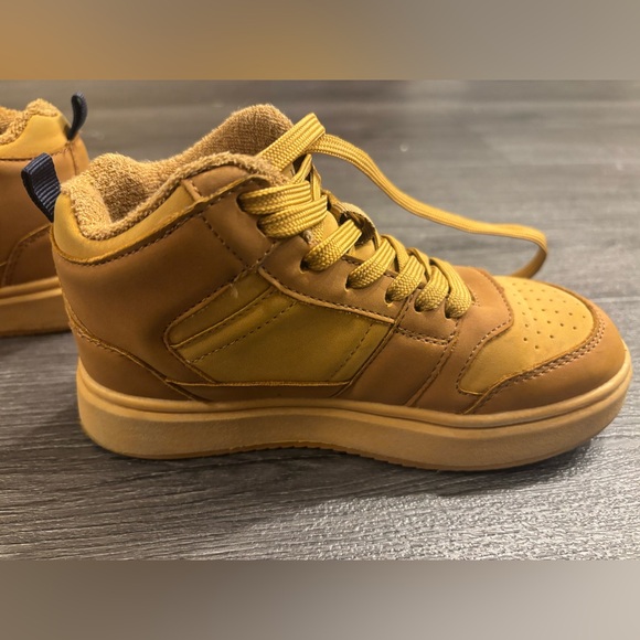 Nautica Tan High-Top Lace up Sneakers  NOIX X – Boys Youth 12 in tan - Picture 6 of 10